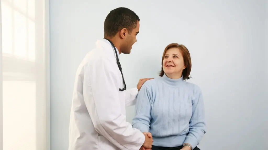 What to Expect During a Regenamex Shoulder Treatment What to Expect During a Regenamex Shoulder Treatment